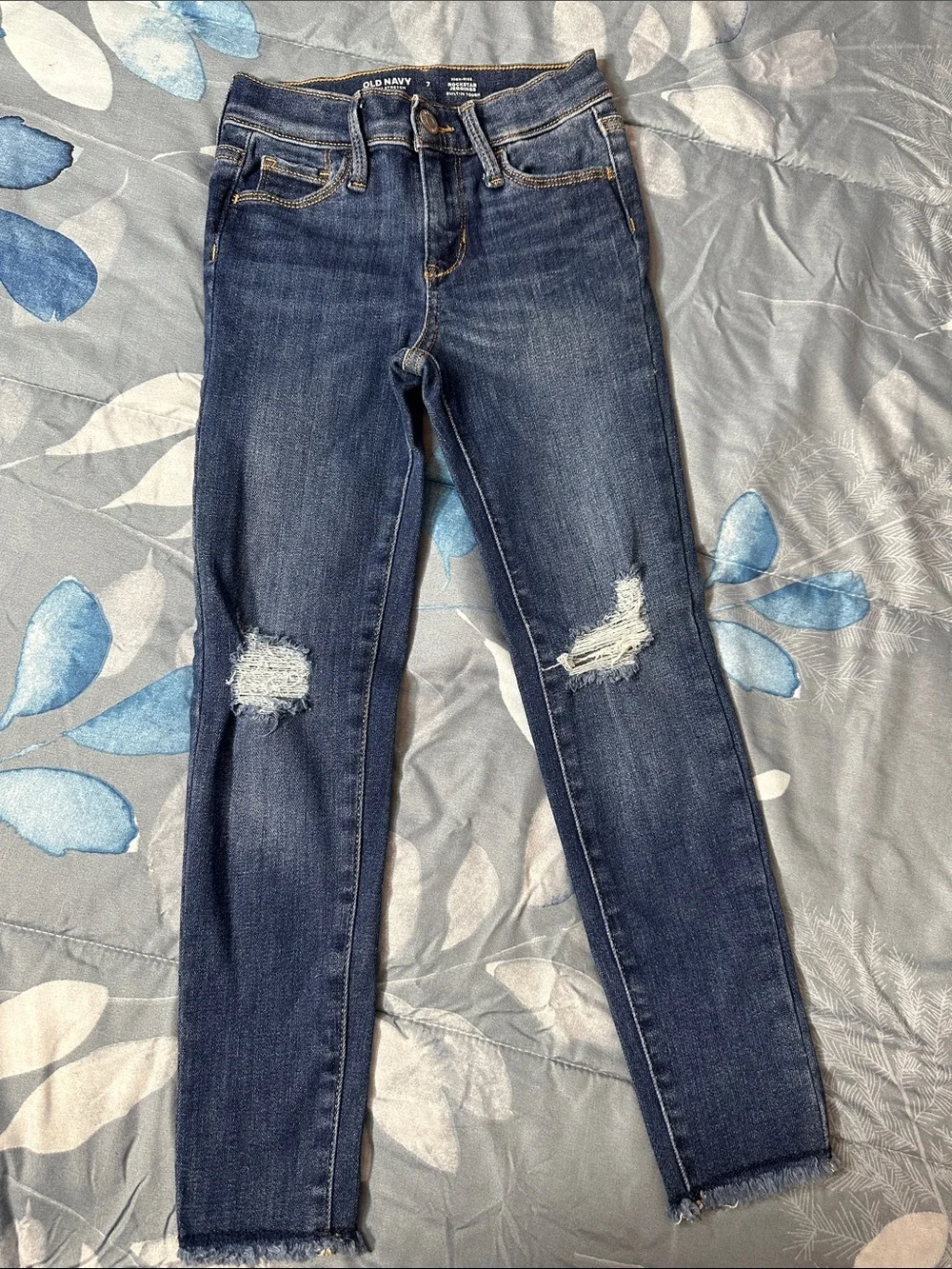 EUC Old Navy Dark Blue Distressed Girls Rockstar Jeggings Sz 7